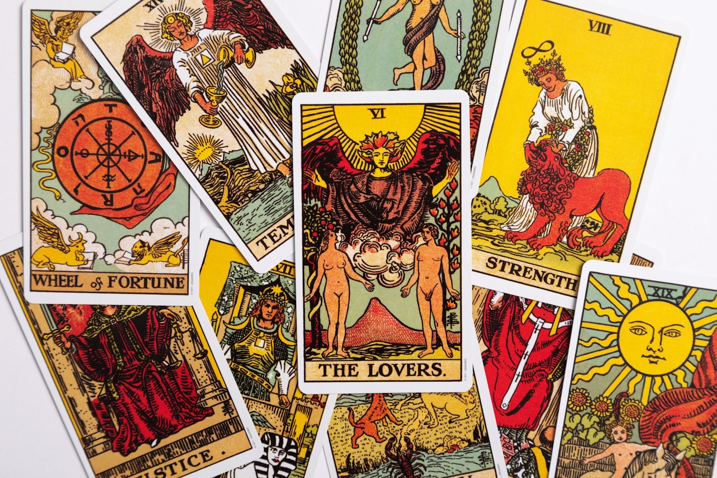 Como Escolher o Baralho de Tarot Certo para Você